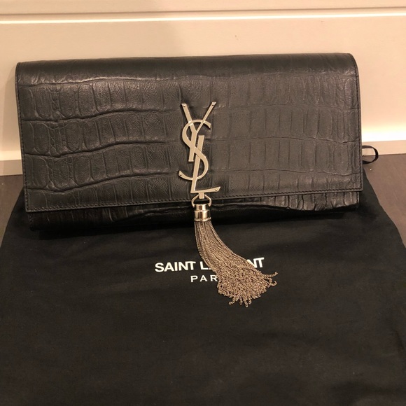 YSL croc effect clutch. - Picture 1 of 7